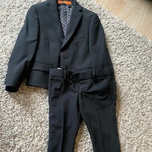 Boys Suit (2T)